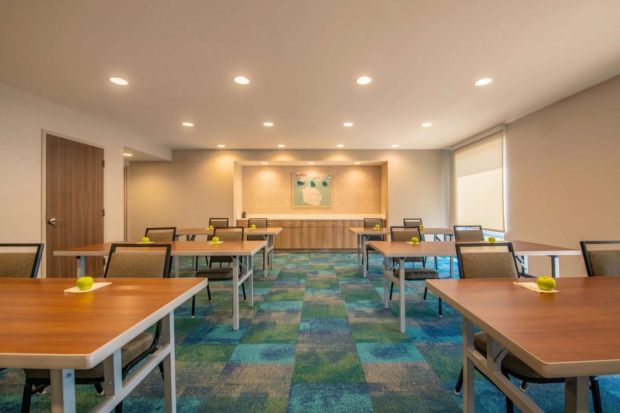 Home2 Suites By Hilton Kingsland Exteriör bild